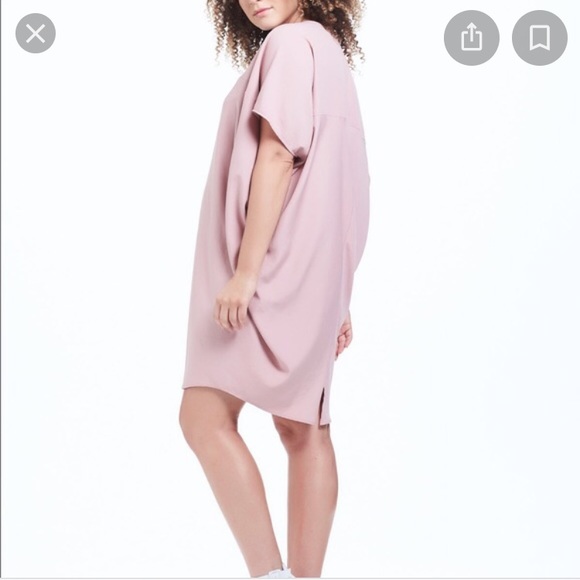 SOON Maternity dress ‘Cara Drape’ AU brand. Silky - Picture 1 of 8